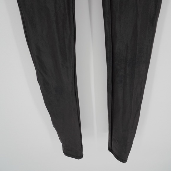 Spanx Faux Leather Leggings Womens Medium Tall Black Grunge Sexy Biker NEW - Picture 4 of 11